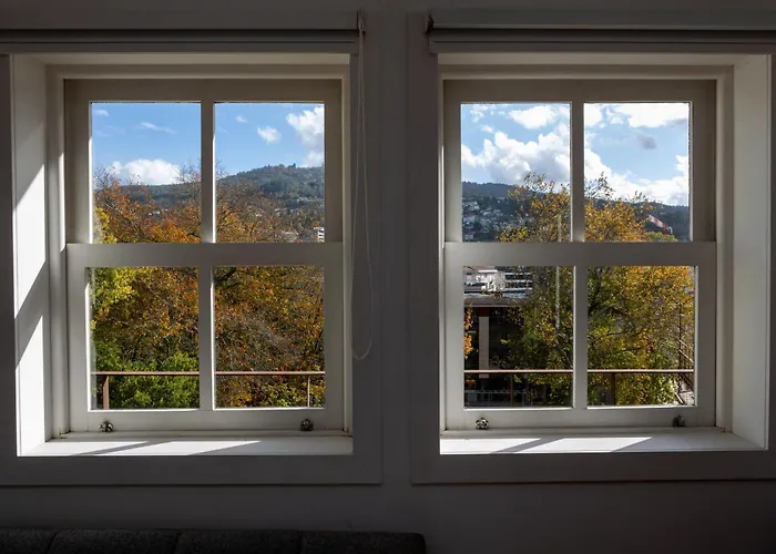 Moniz Terrace * גימראייש